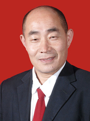 书记、校长：鲁海龙